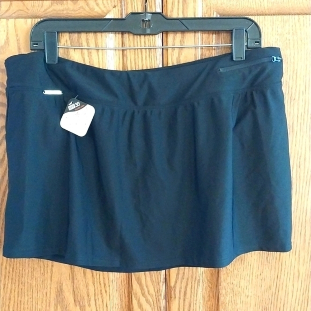 ZeroXposur NWT Women's Skirtini Swim Skirt Size‎ 16W Black Zip Pocket UPF 30